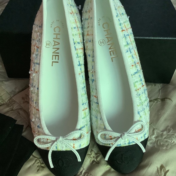 Chanel Ballet Flats - Picture 1 of 8